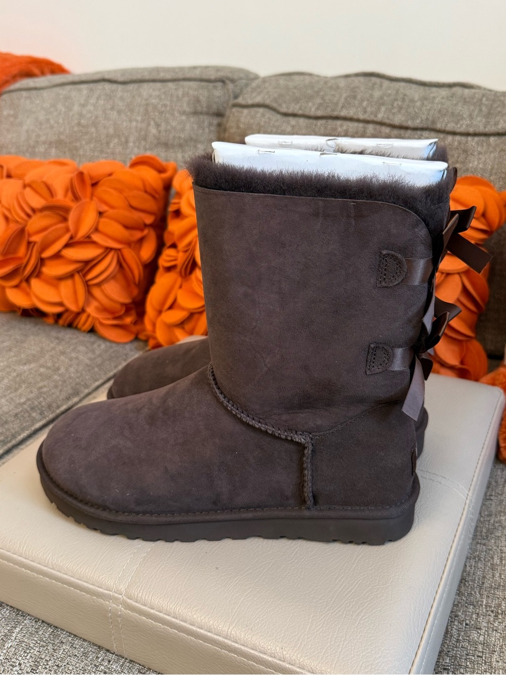 New in the Box UGG Bailey Bow Chocolate Brown Suede Boots 1002954 - Picture 5 of 11